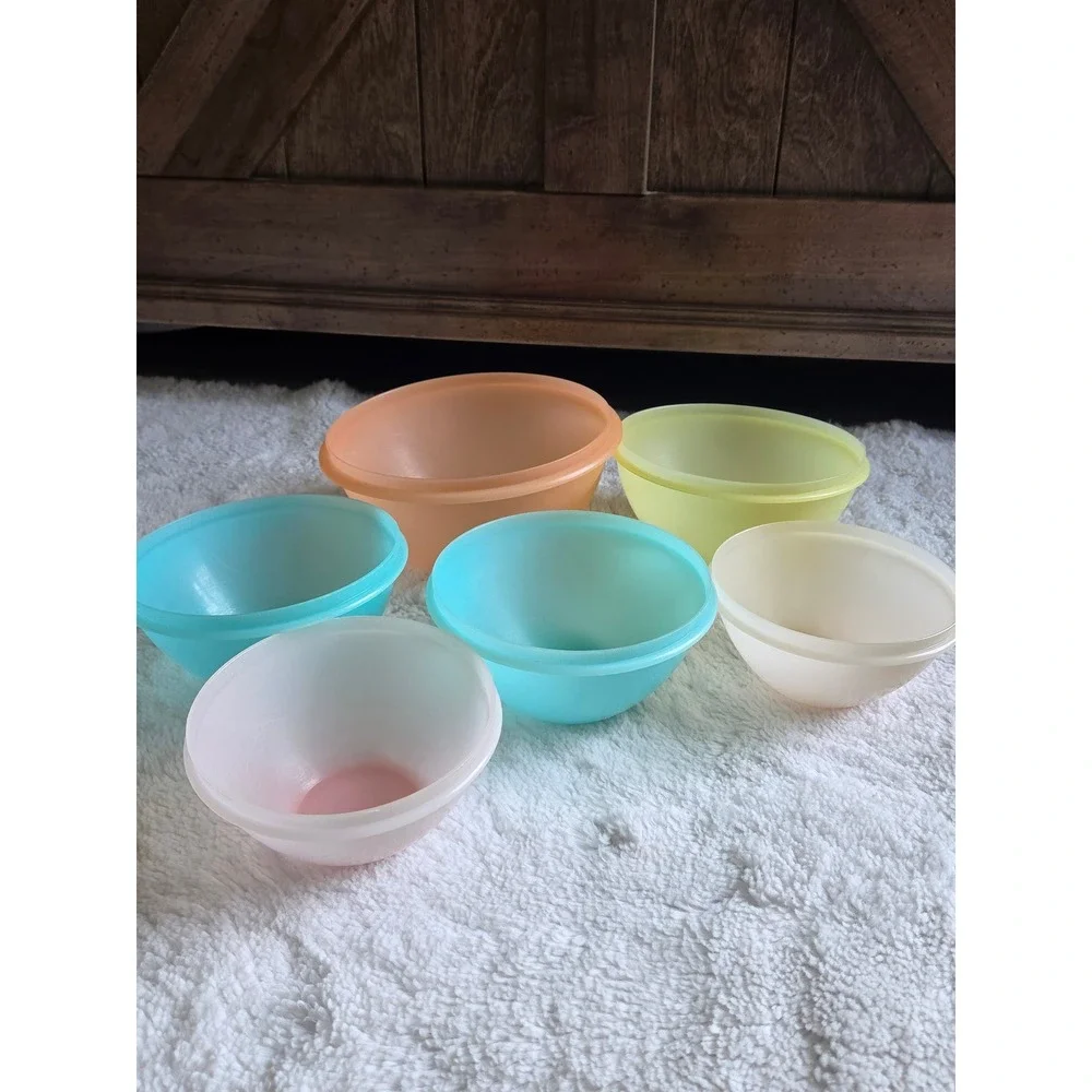 Vintage Retro Tupperware Wonderlier Nesting Bowls Pastel Set of 6 No Lids